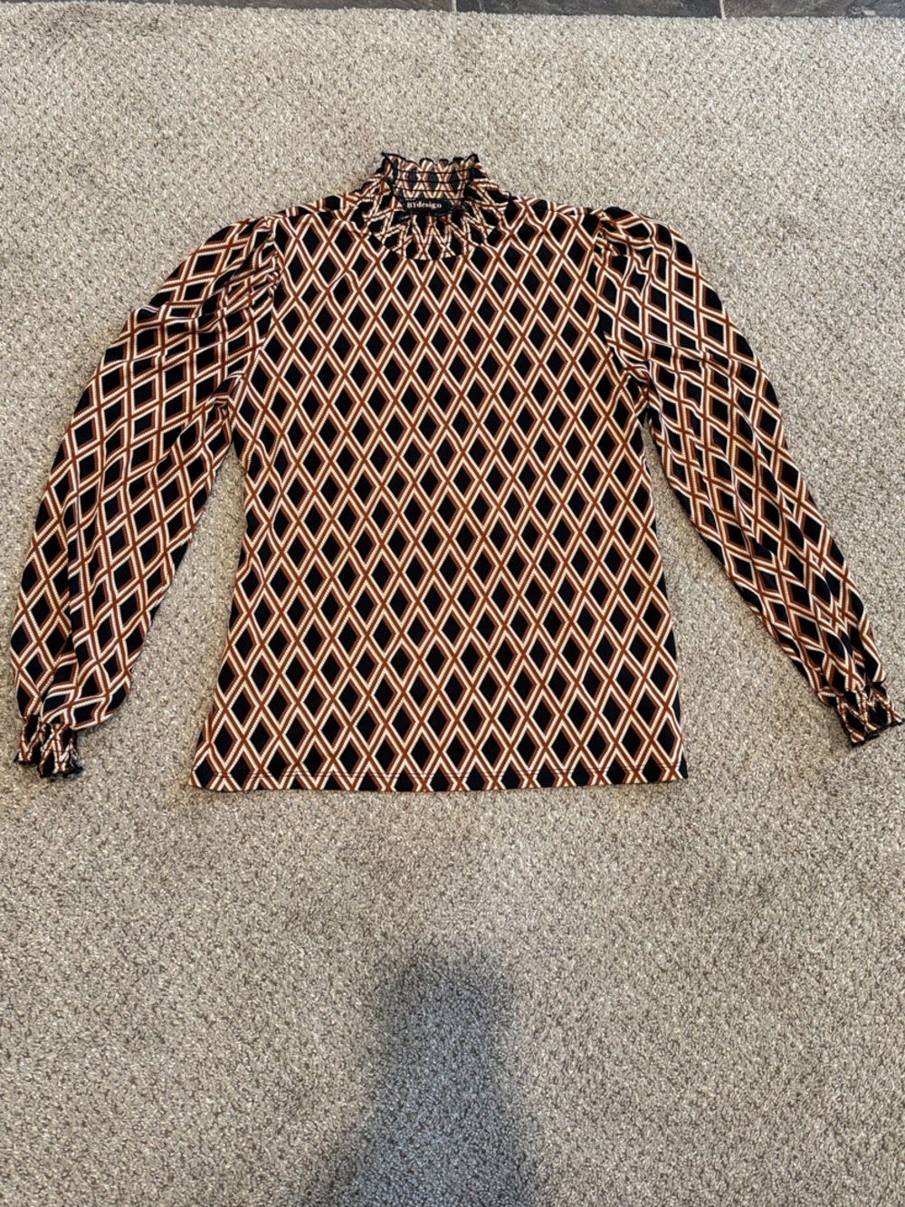Diamond-Patterned Top